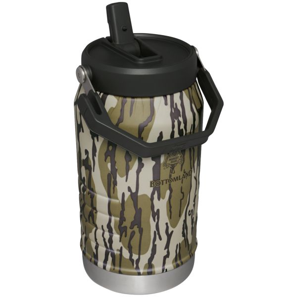 Stanley Hunt + Fish IceFlow Flip Straw 64 OZ Water Bottles Olive / Green / Black | USA-ALV029487