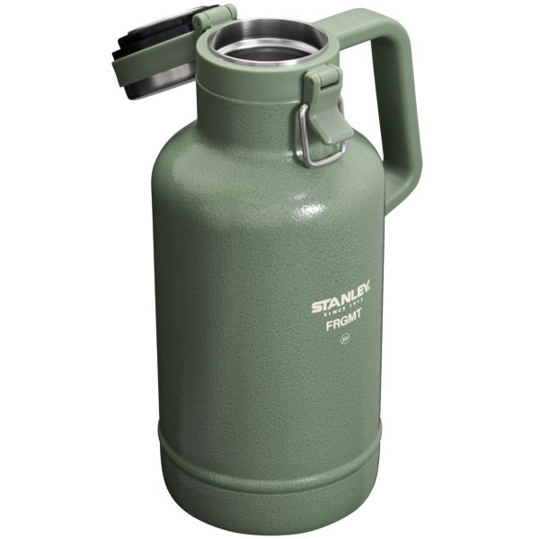 Stanley and FRGMT Classic Vacuum Growler 64 OZ Vacuum Bottles Green | USA-LDC782931